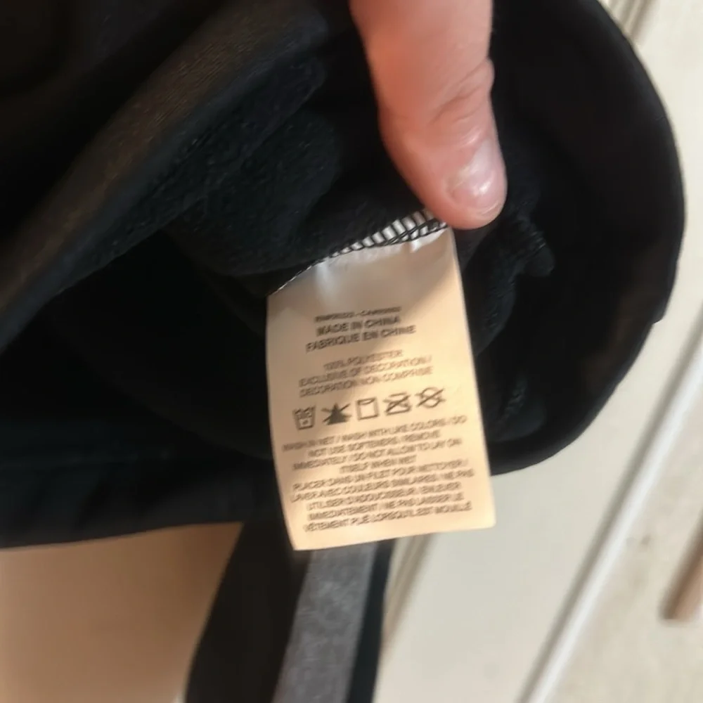 NIKE DRI-FIT BLACK/GRAY LOGO HOODIE: EXCELLENT CONDITION: SIZE MEDIUM